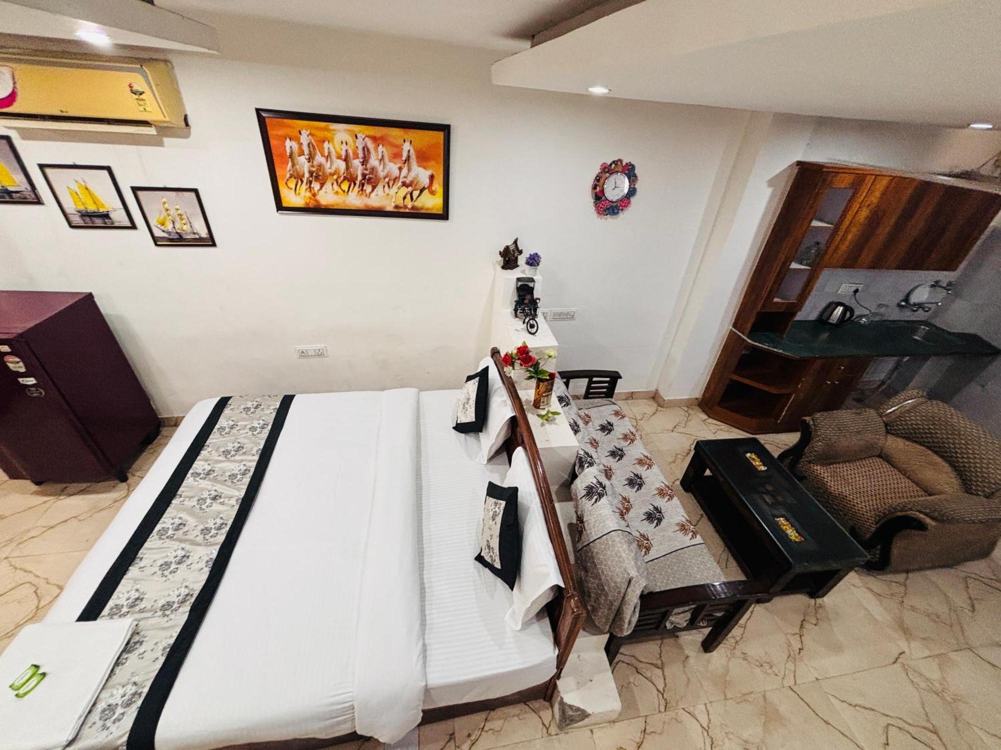 Hauz Khas Villa New Delhi Exterior photo